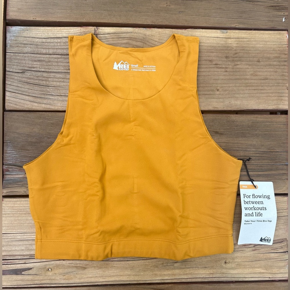 REI women’s cropped tank